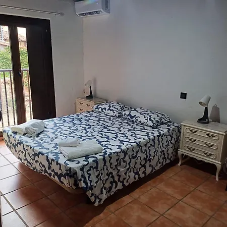 La De Alanah Nyaraló