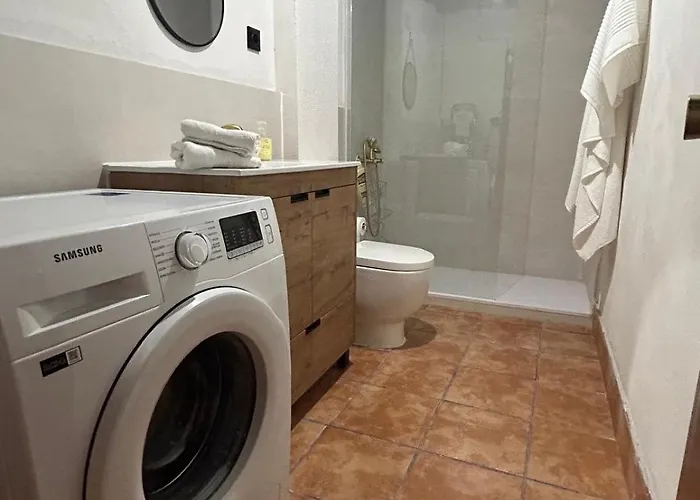 La De Alanah 펜션 칸델레다