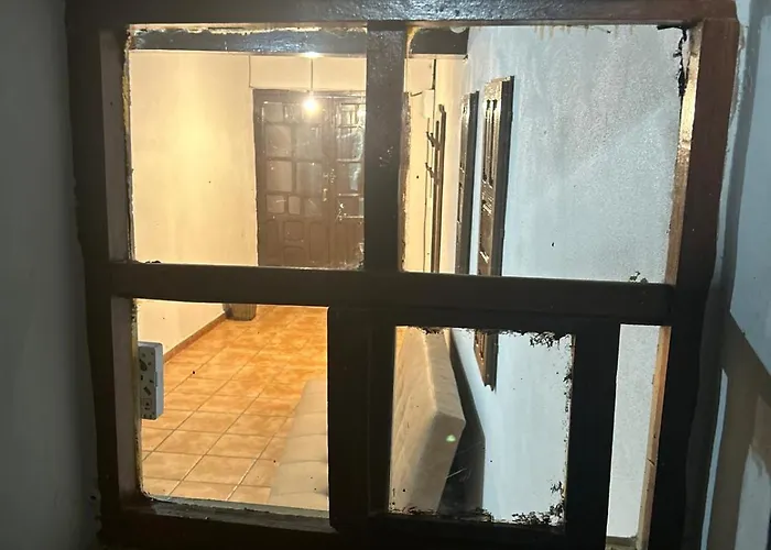 La De Alanah 펜션 칸델레다